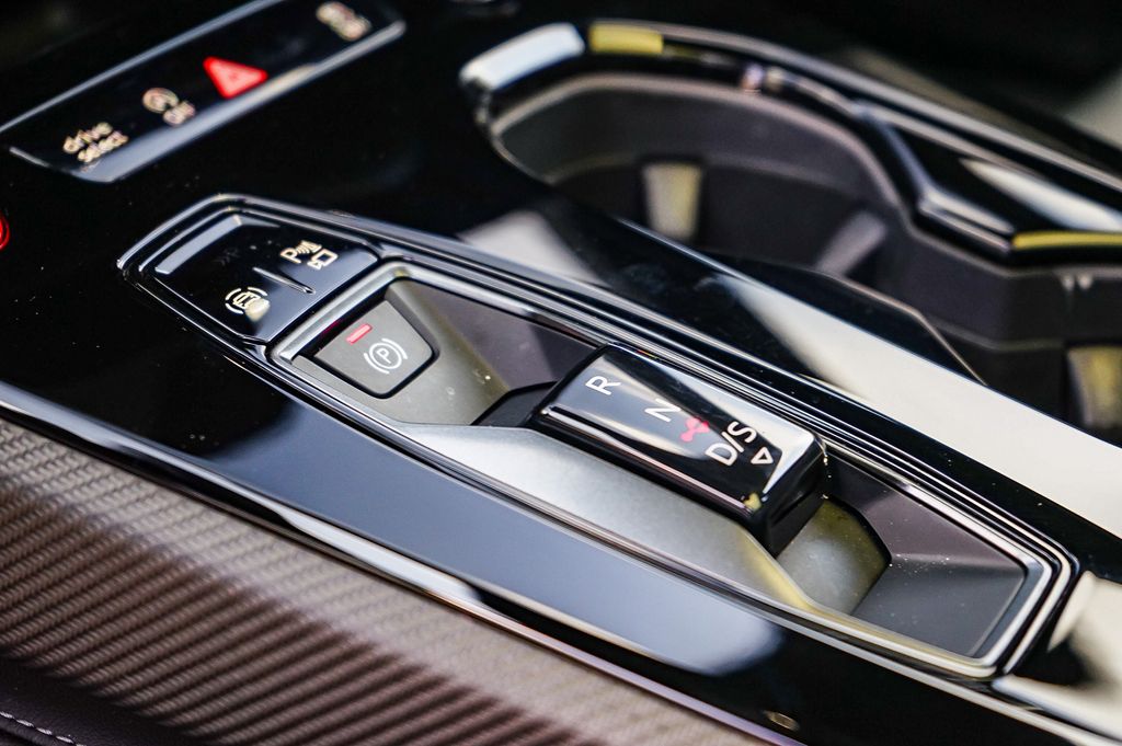 Thumbnail: 2025 Audi S5 - 14