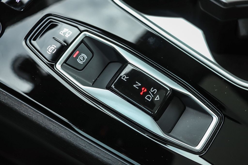 Thumbnail: 2026 Audi A6 - 6
