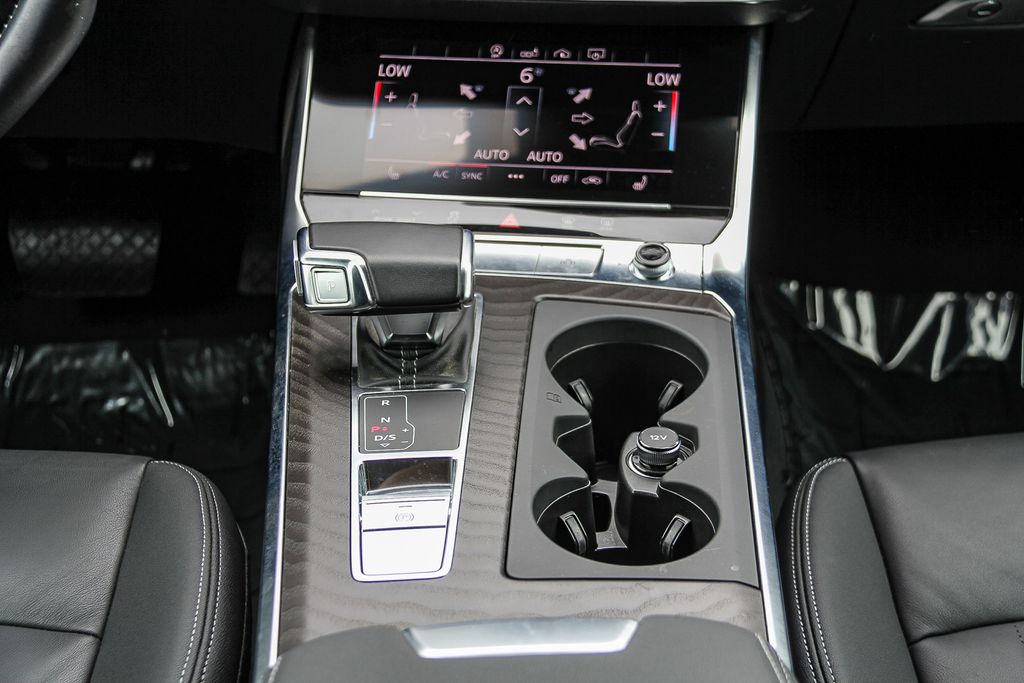Thumbnail: 2020 Audi A6 - 13