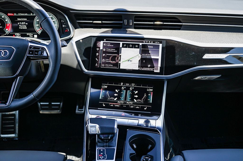 Thumbnail: 2025 Audi S6 - 8