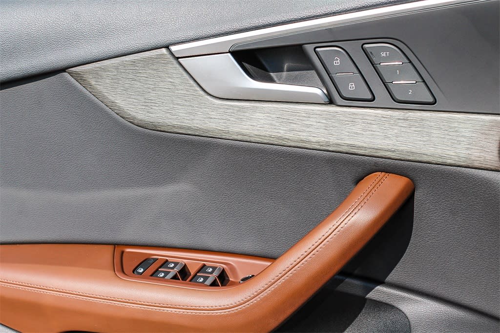 Thumbnail: 2019 Audi A4 - 27