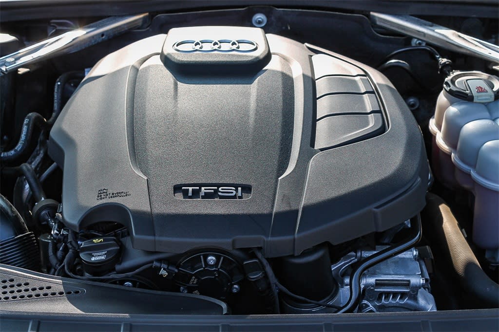 Thumbnail: 2019 Audi A4 - 8