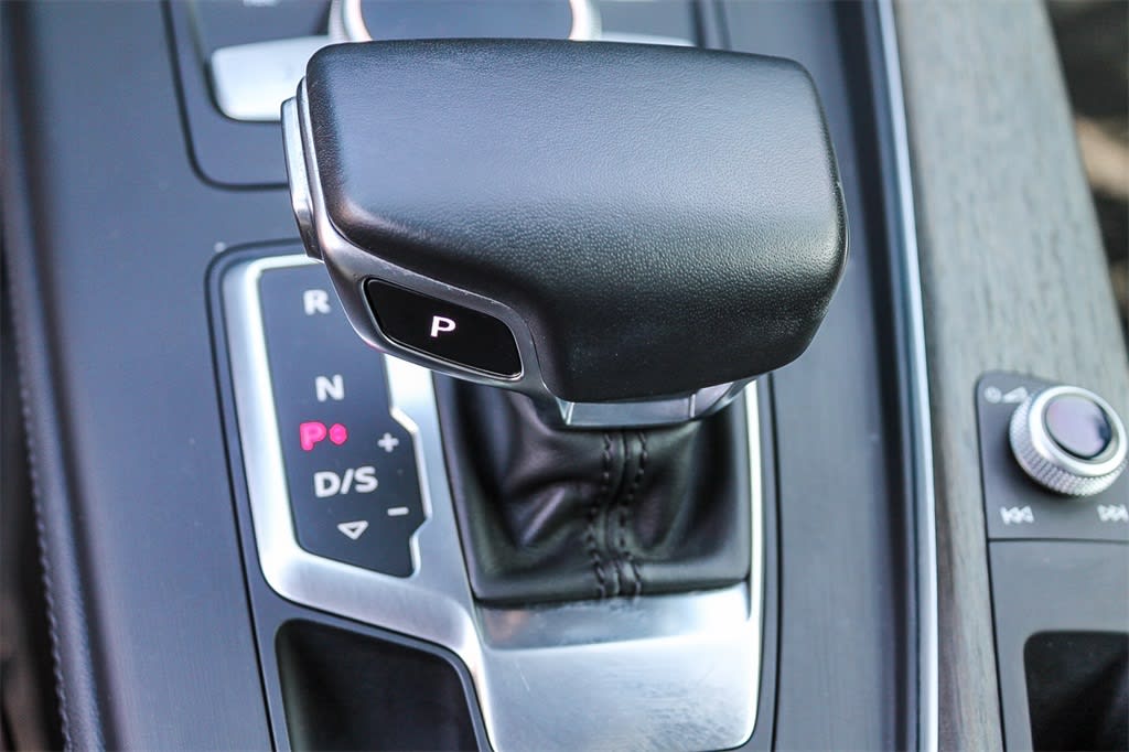 Thumbnail: 2019 Audi A4 - 14