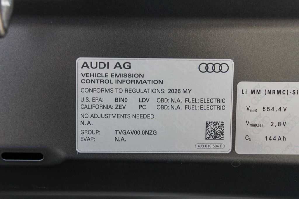 Thumbnail: 2026 Audi e-tron GT - 15