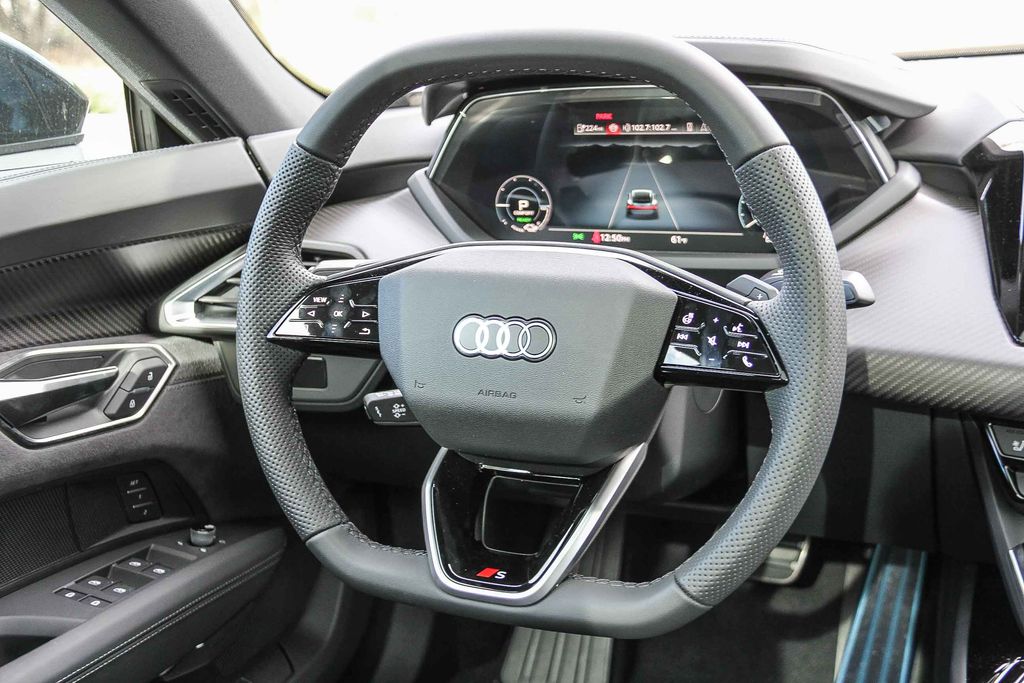 Thumbnail: 2026 Audi e-tron GT - 7