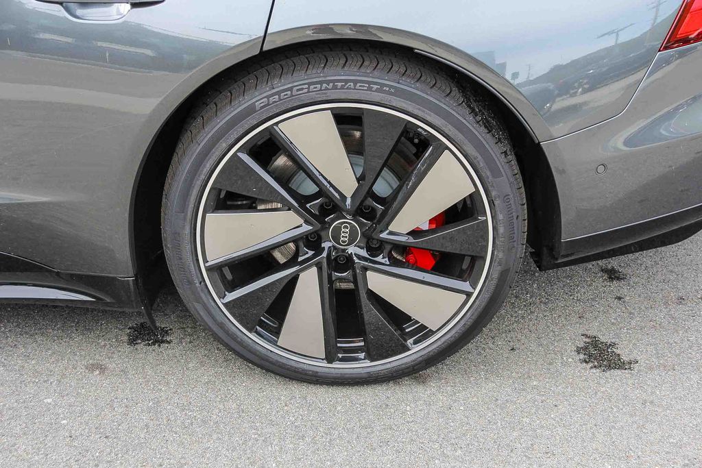 Thumbnail: 2026 Audi e-tron GT - 20