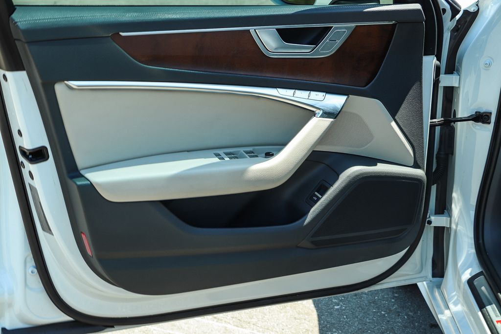 Thumbnail: 2019 Audi A6 - 24