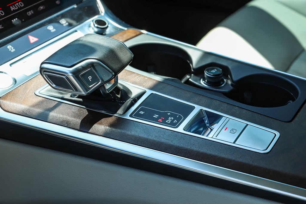 Thumbnail: 2019 Audi A6 - 14