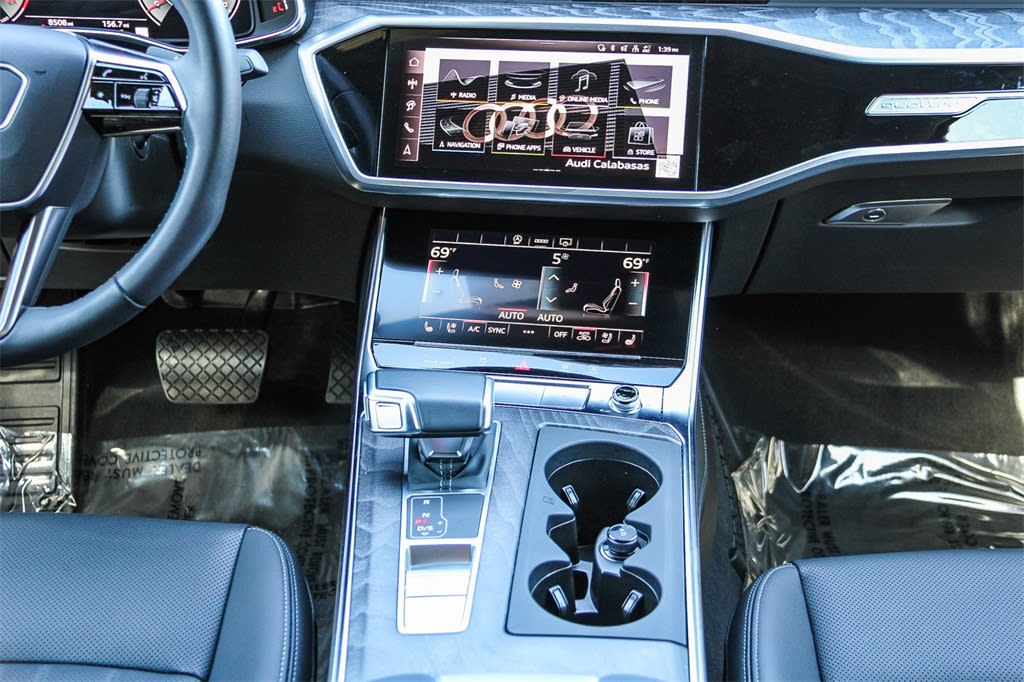 Thumbnail: 2025 Audi A6 - 13