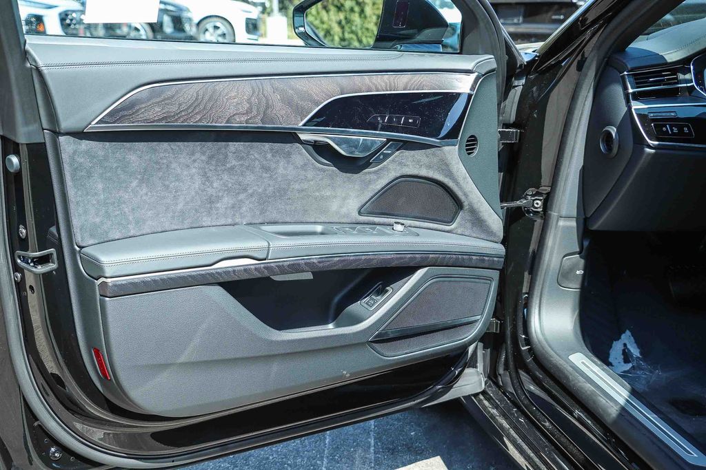 Thumbnail: 2026 Audi A8 - 23
