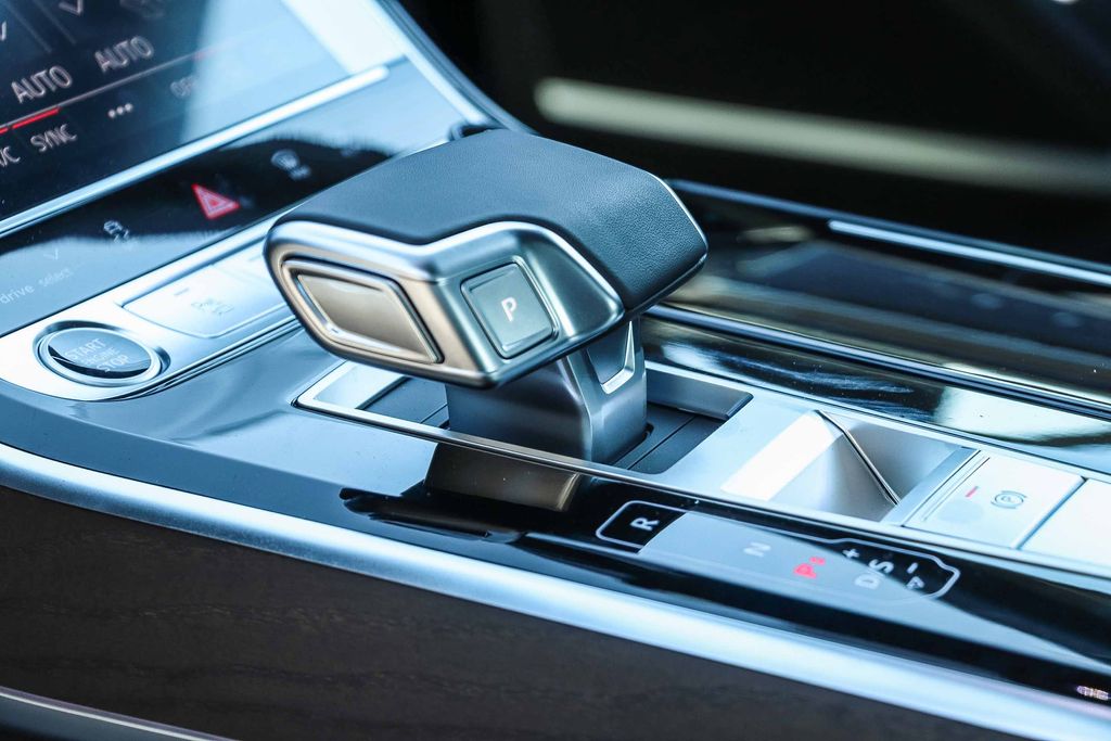 Thumbnail: 2026 Audi A8 - 15