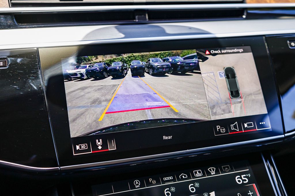 Thumbnail: 2024 Audi A8 - 28
