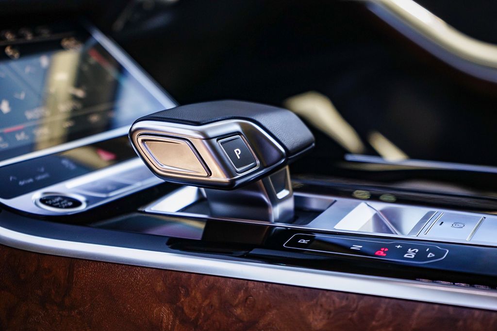 Thumbnail: 2024 Audi A8 - 24