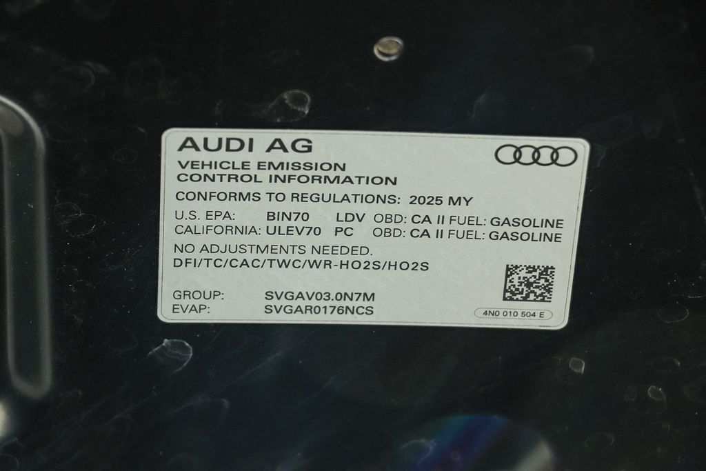 Thumbnail: 2025 Audi A8 - 17