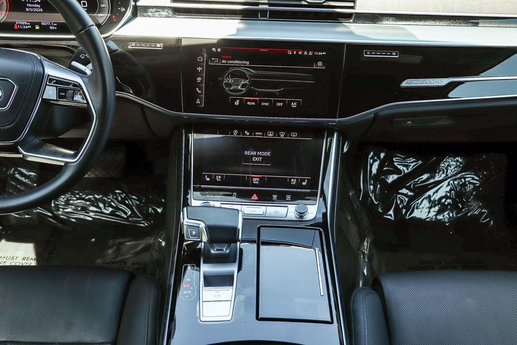 Thumbnail: 2025 Audi A8 - 8