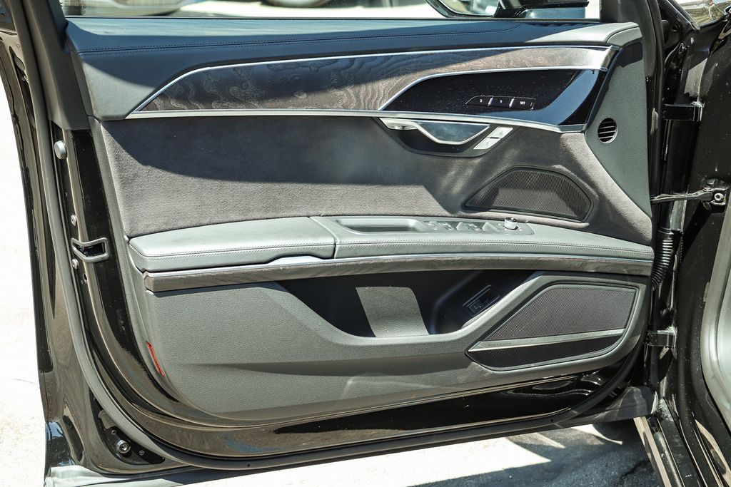 Thumbnail: 2025 Audi A8 - 24
