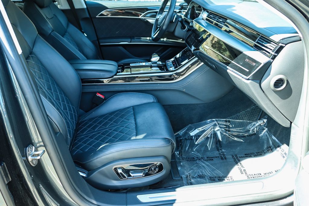 Thumbnail: 2023 Audi S8 - 26