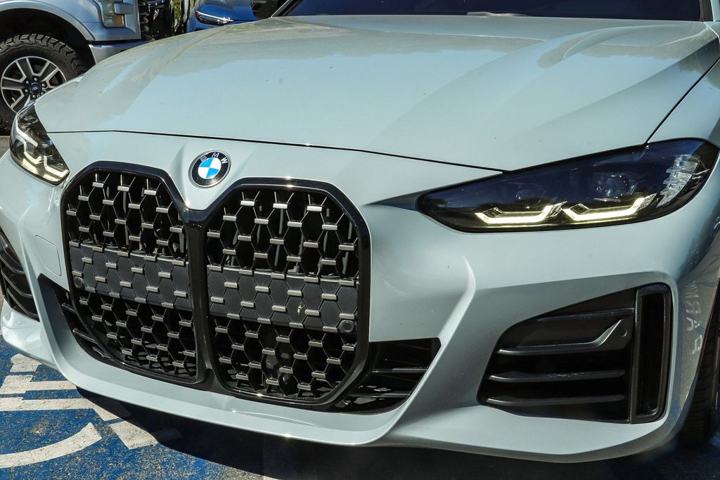 Thumbnail: 2022 BMW 4 Series - 21