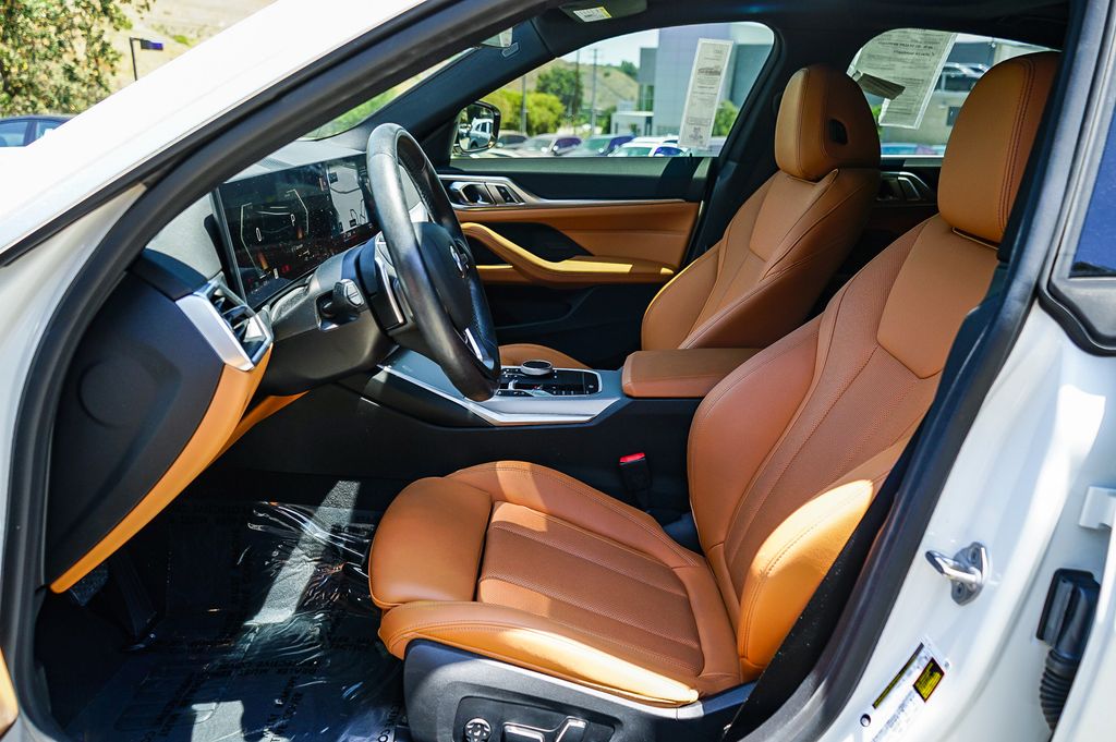 Thumbnail: 2024 BMW 4 Series - 10