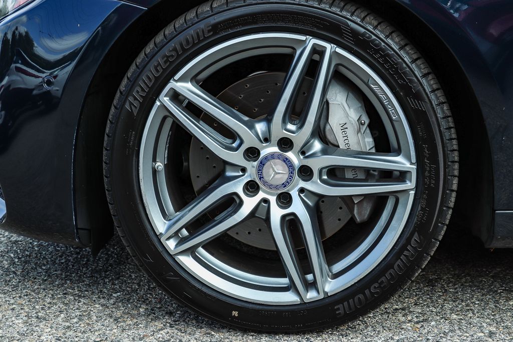 Thumbnail: 2017 Mercedes-Benz E-Class - 22