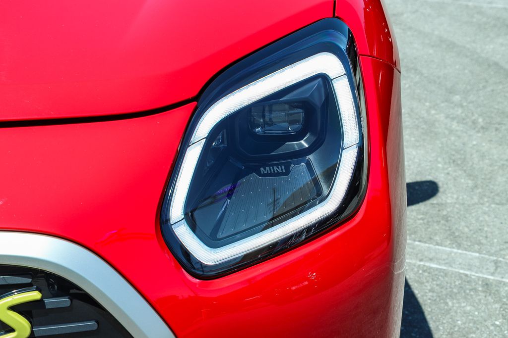 Thumbnail: 2025 MINI Cooper Countryman - 18