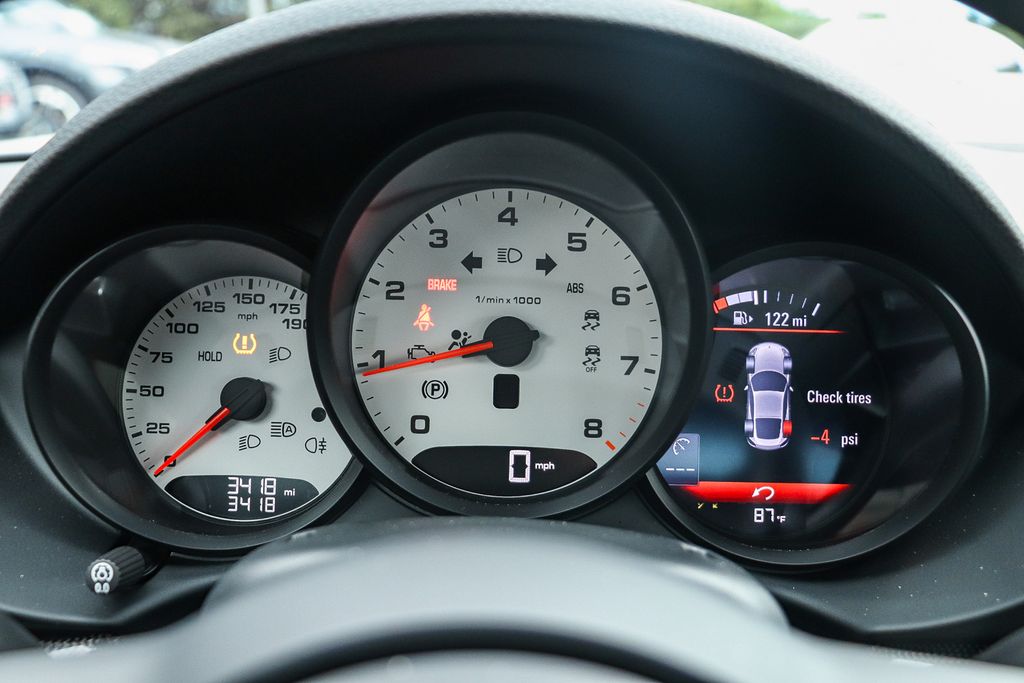 Thumbnail: 2025 Porsche 718 Cayman - 10