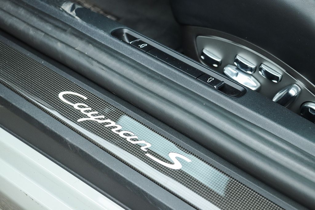 Thumbnail: 2025 Porsche 718 Cayman - 28