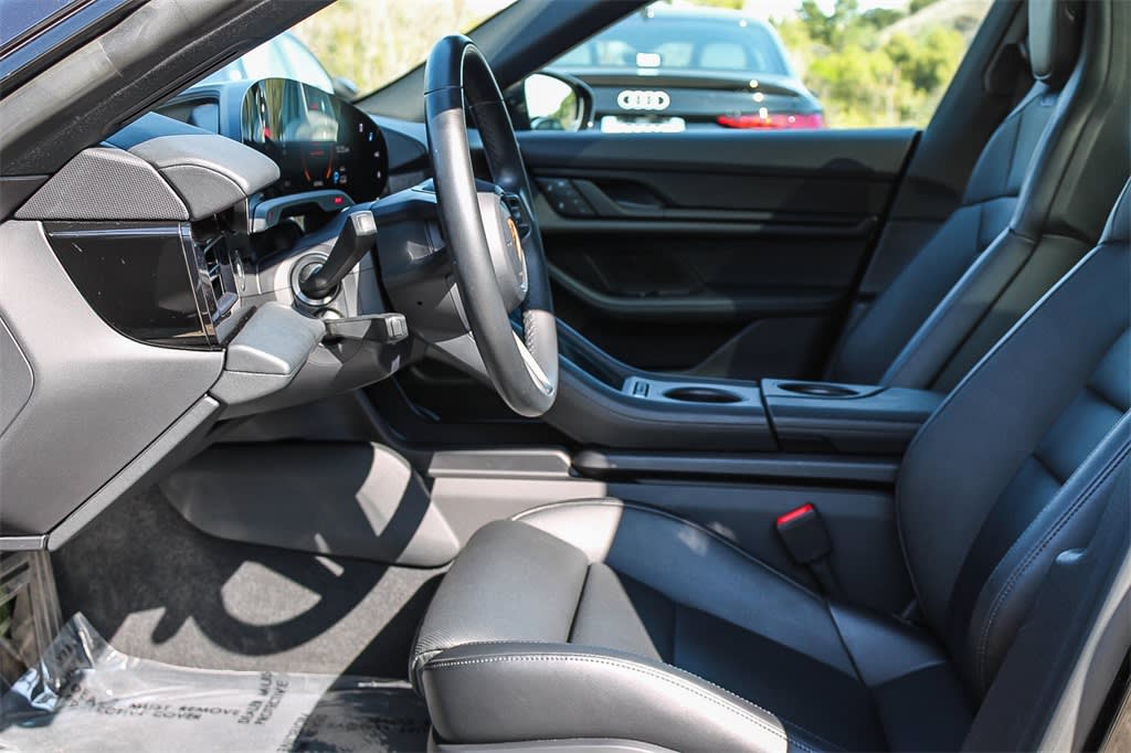 2022 Porsche Taycan Turbo S 9
