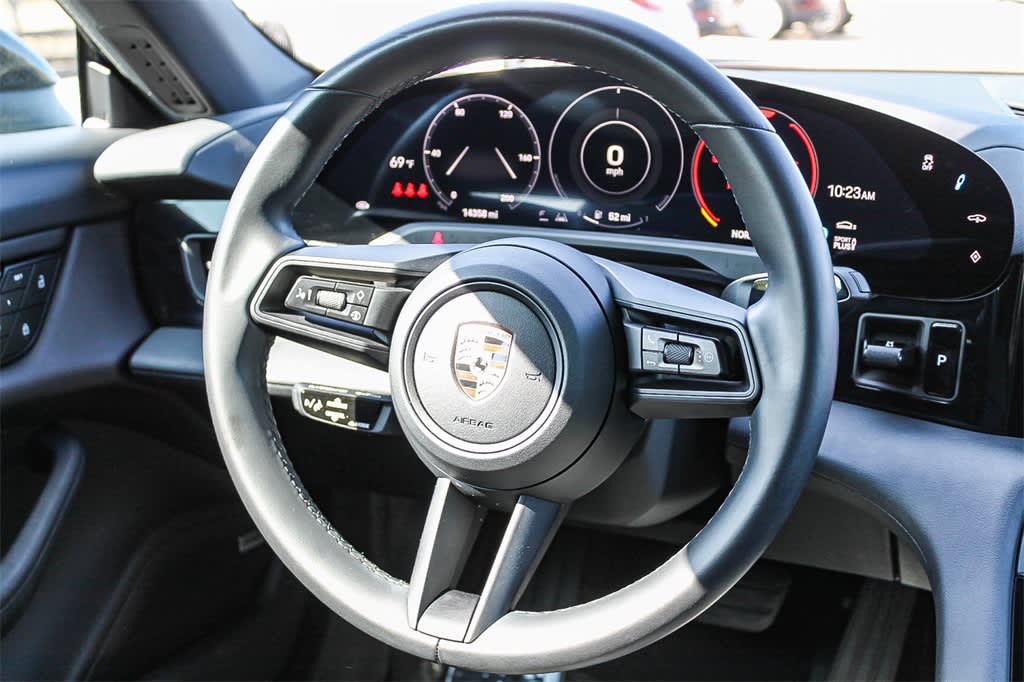 2022 Porsche Taycan Turbo S 7