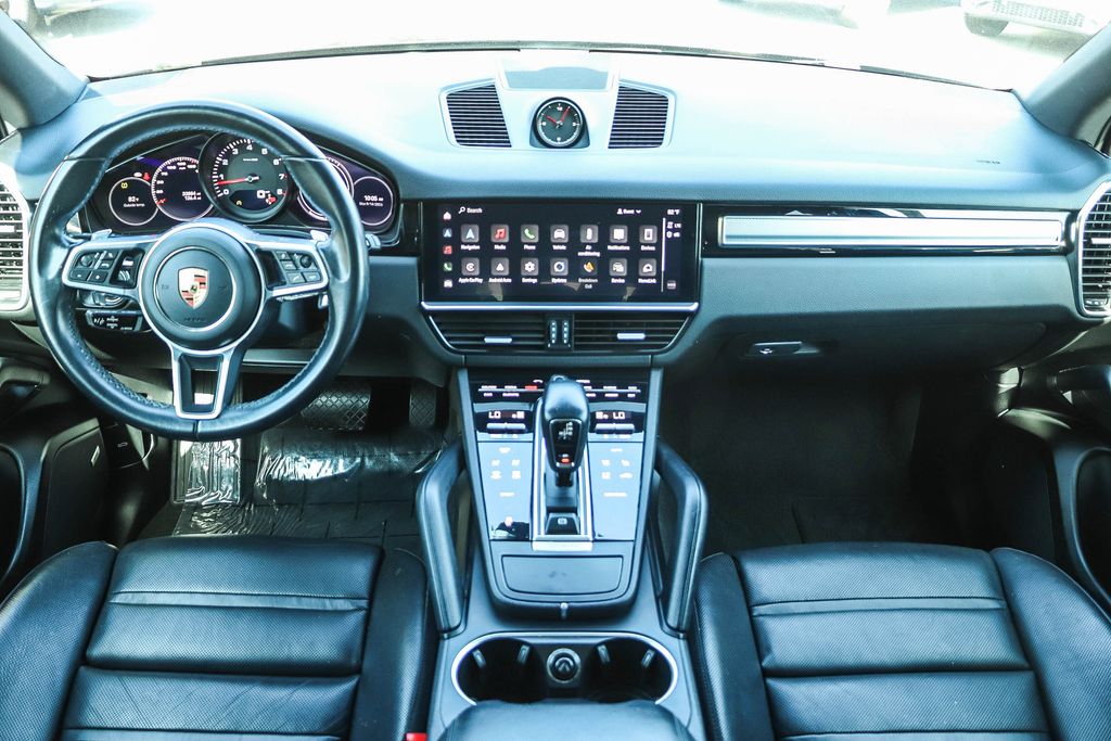 Thumbnail: 2023 Porsche Cayenne - 2