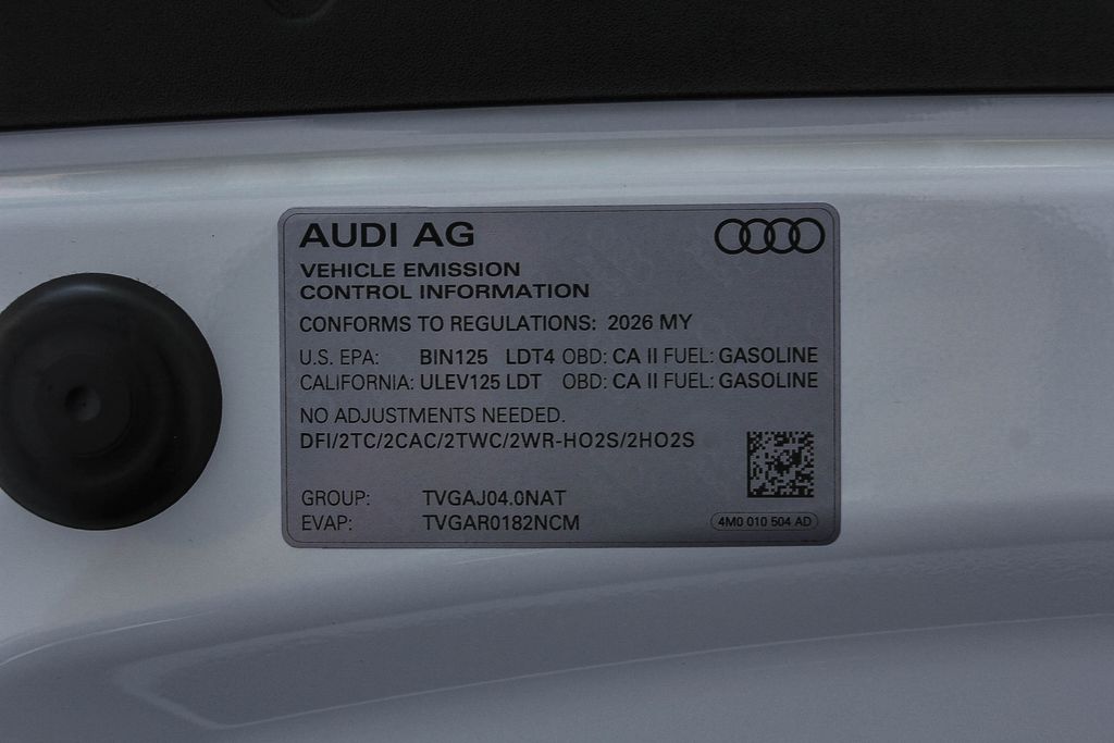 Thumbnail: 2026 Audi RS Q8 - 16