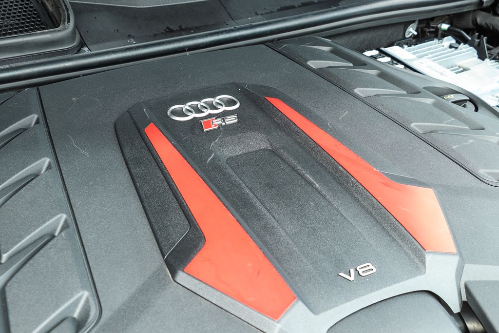 Thumbnail: 2022 Audi RS Q8 - 35