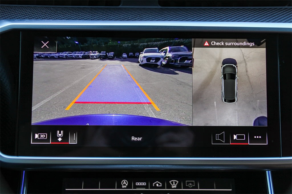 Thumbnail: 2022 Audi RS 6 - 27