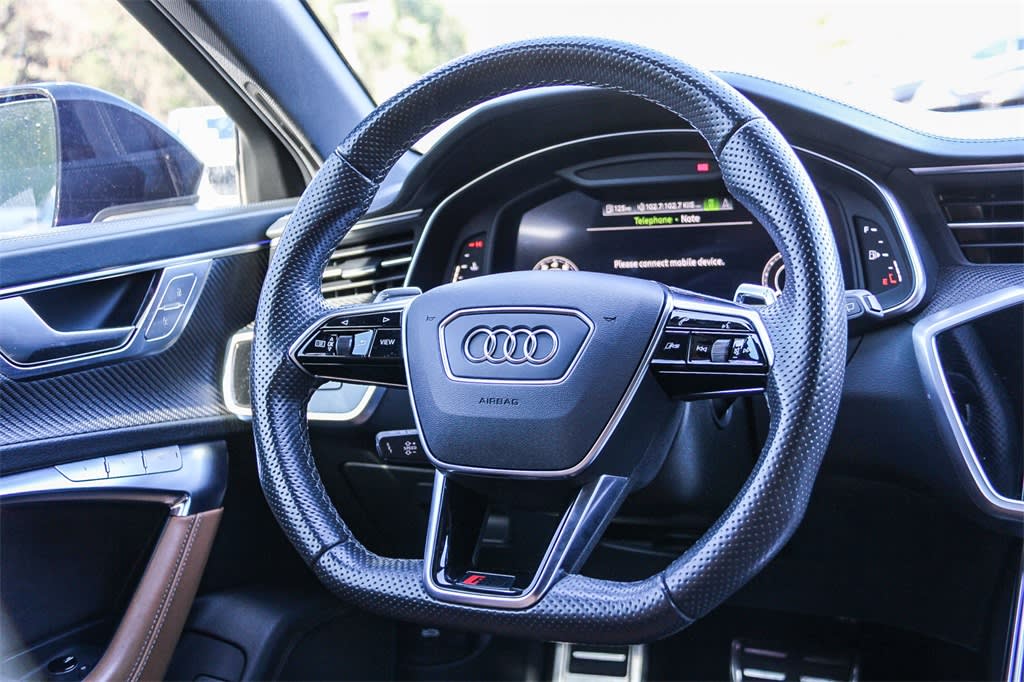 Thumbnail: 2022 Audi RS 6 - 9