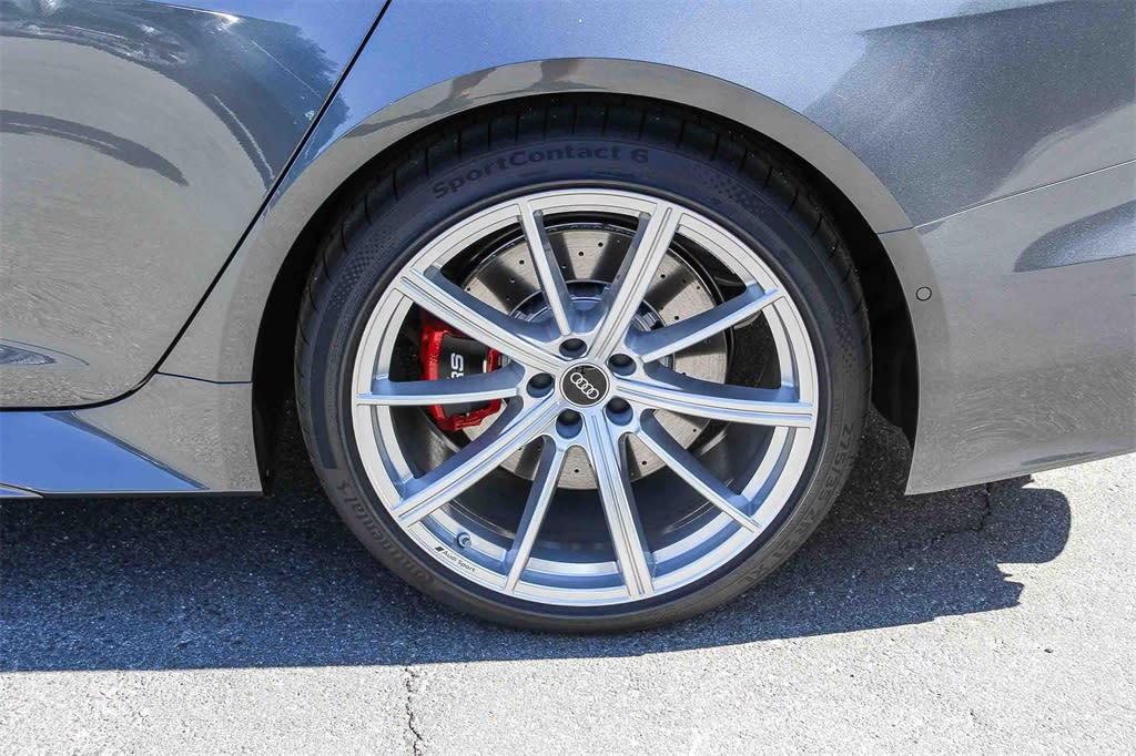 Thumbnail: 2026 Audi RS 6 - 23