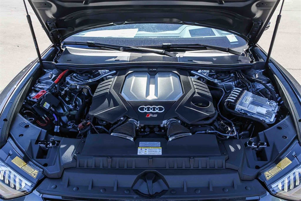 Thumbnail: 2026 Audi RS 6 - 8