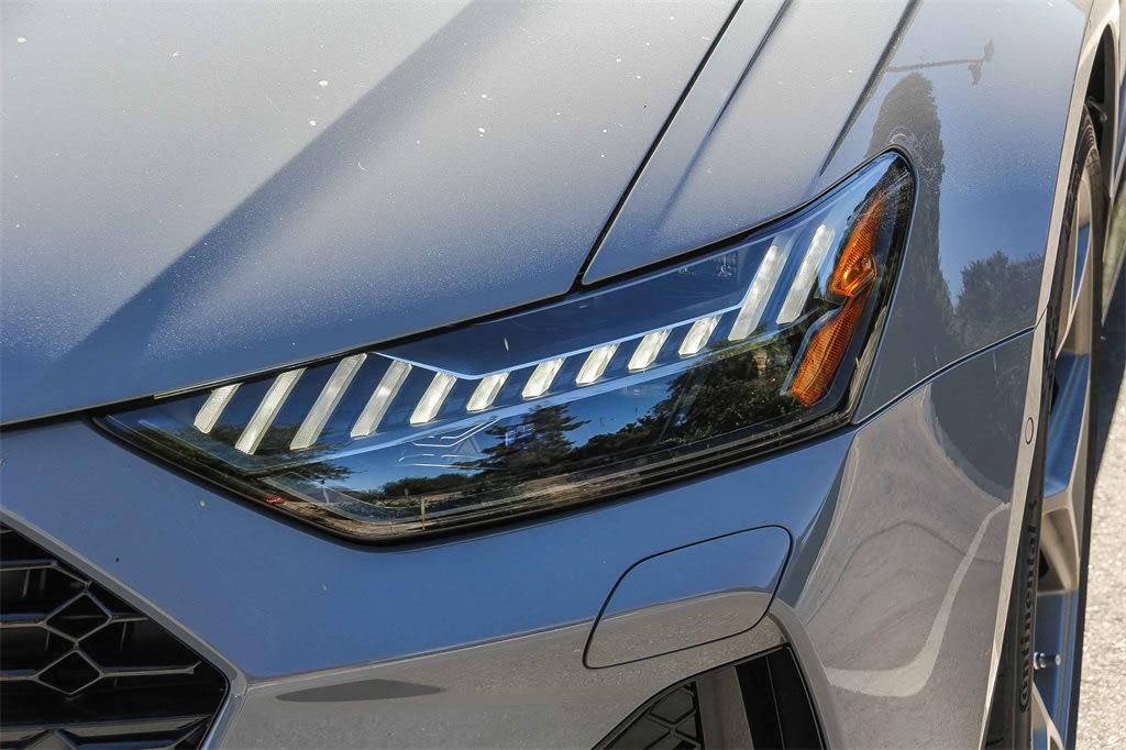 Thumbnail: 2026 Audi RS 6 - 19