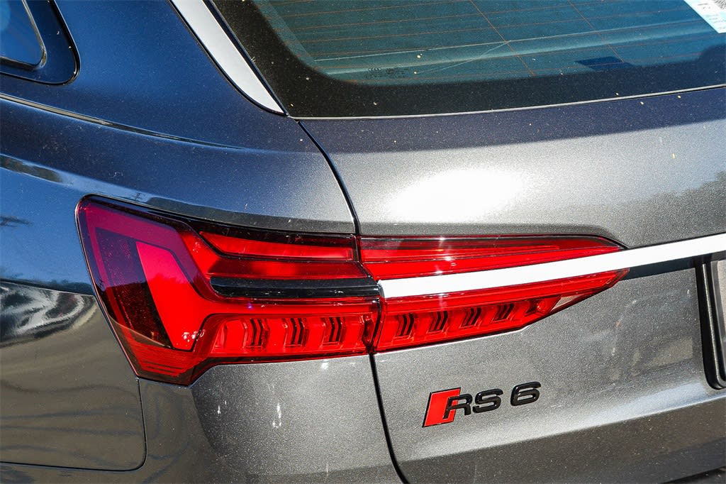 Thumbnail: 2026 Audi RS 6 - 20