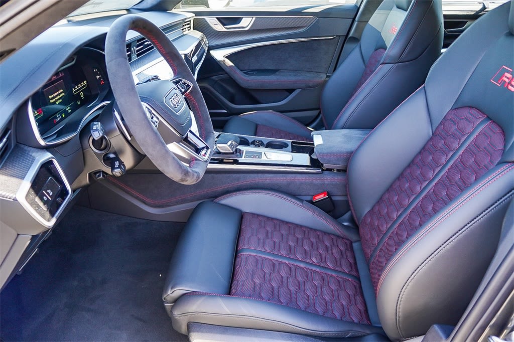 Thumbnail: 2026 Audi RS 6 - 11