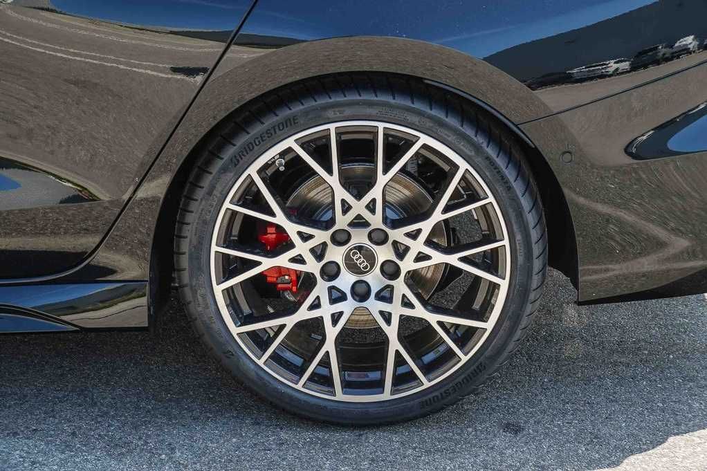 Thumbnail: 2026 Audi RS 3 - 21