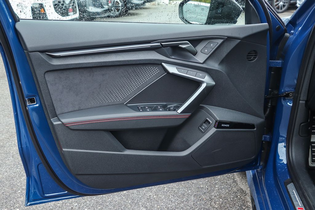 Thumbnail: 2026 Audi RS 3 - 31