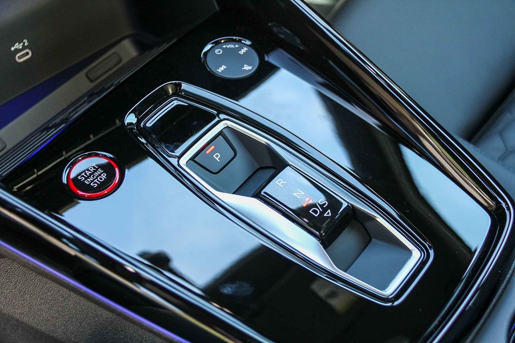 Thumbnail: 2026 Audi RS 3 - 12