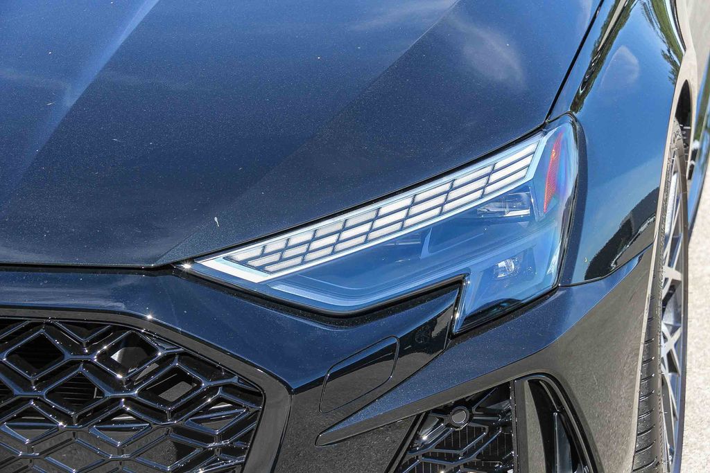 Thumbnail: 2026 Audi RS 3 - 18