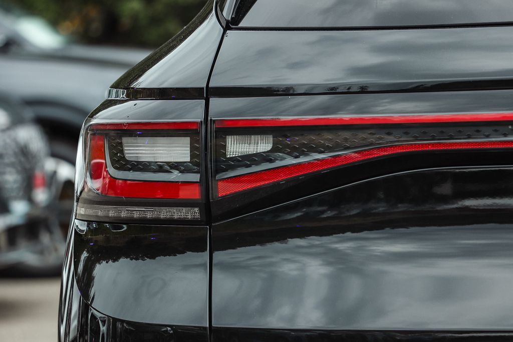 Thumbnail: 2022 Volkswagen ID.4 - 17