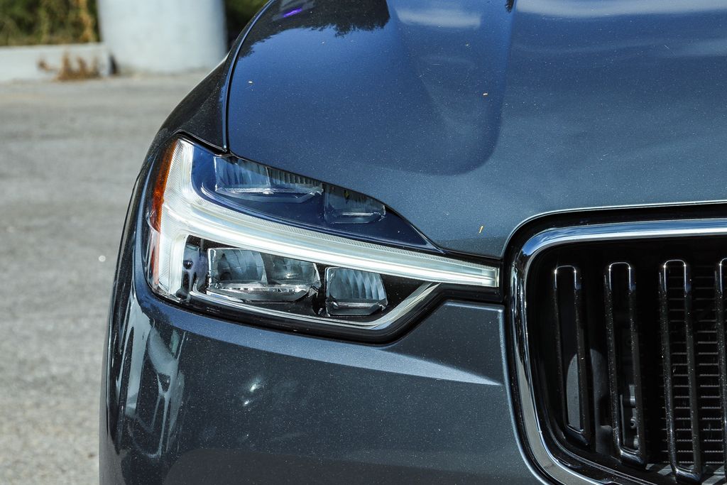 Thumbnail: 2020 Volvo XC60 - 21