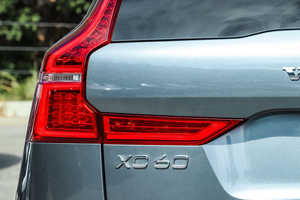 Thumbnail: 2020 Volvo XC60 - 20