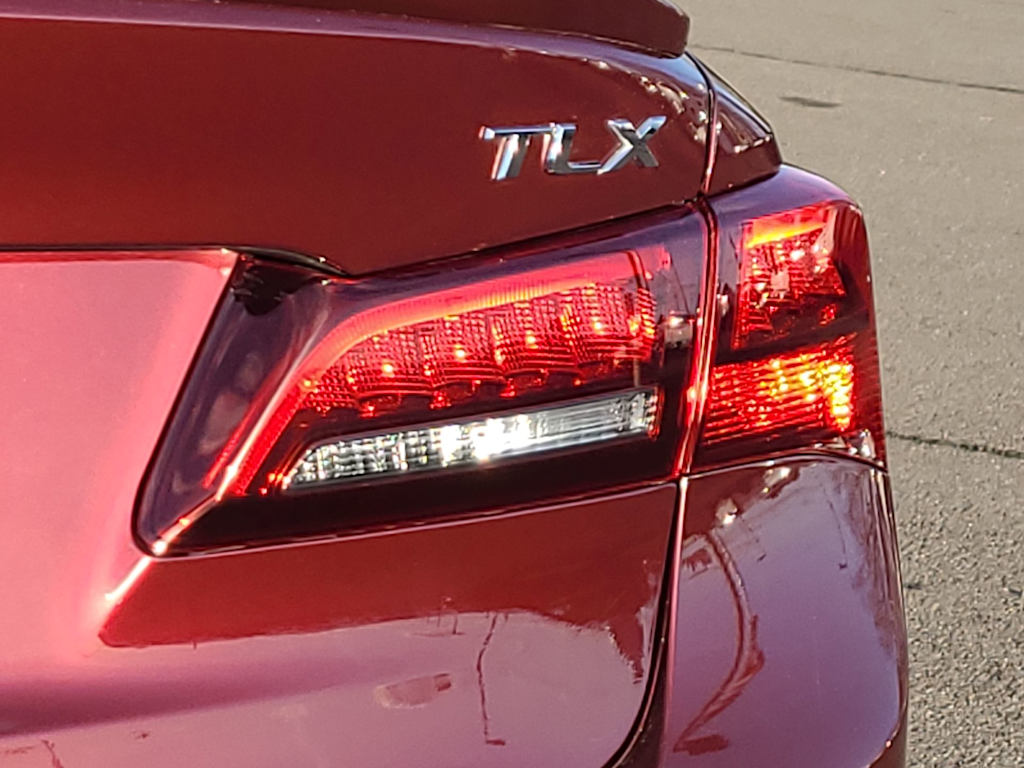 2016 Acura TLX Technology 26