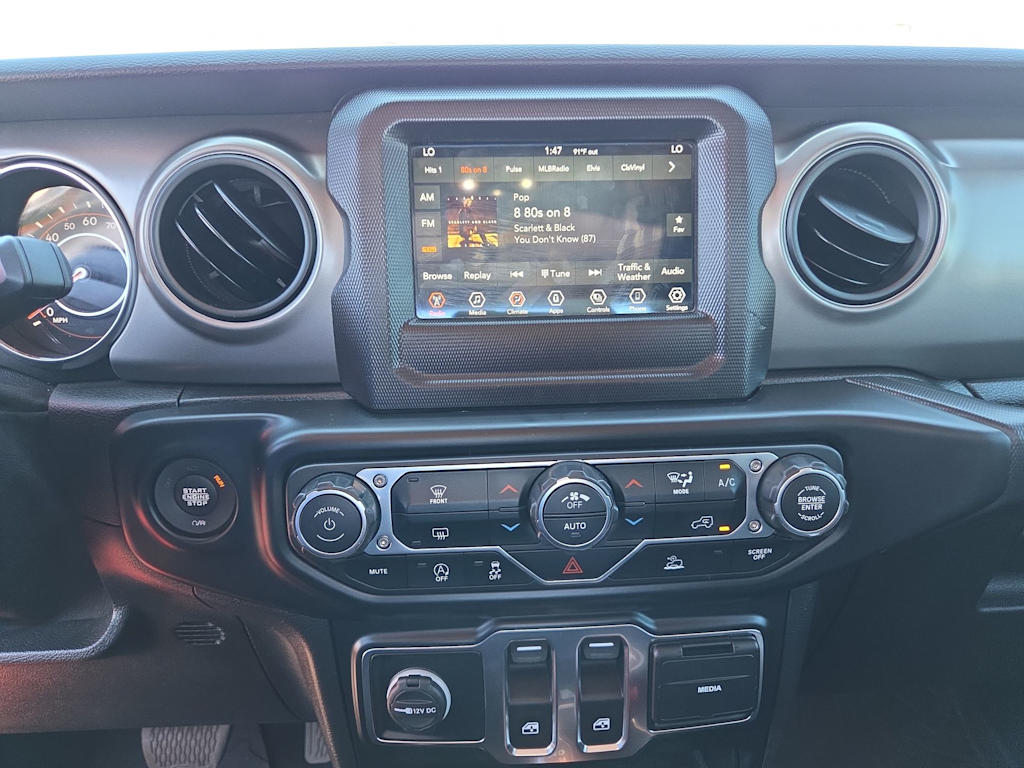 Thumbnail: 2021 Jeep Wrangler - 15