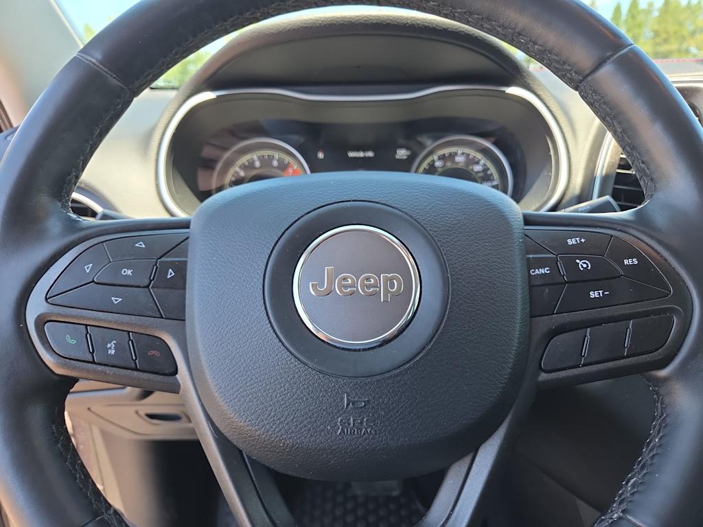 Thumbnail: 2020 Jeep Cherokee - 29