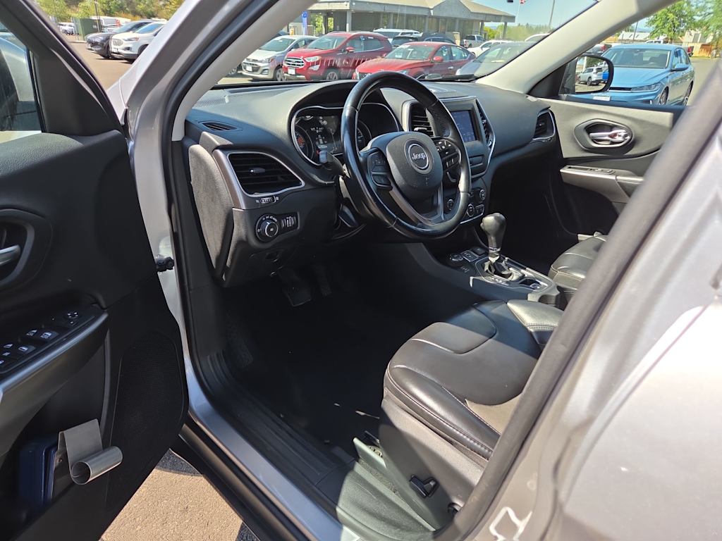 Thumbnail: 2019 Jeep Cherokee - 2